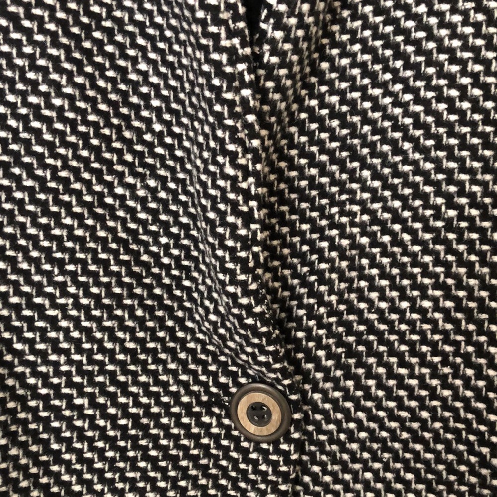 Coat - Picture 6 of 7
